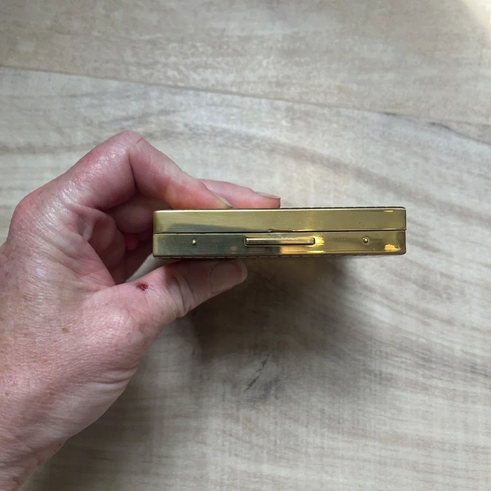 Gold Compact Card Case - Unbranded Slim Metal Accessory